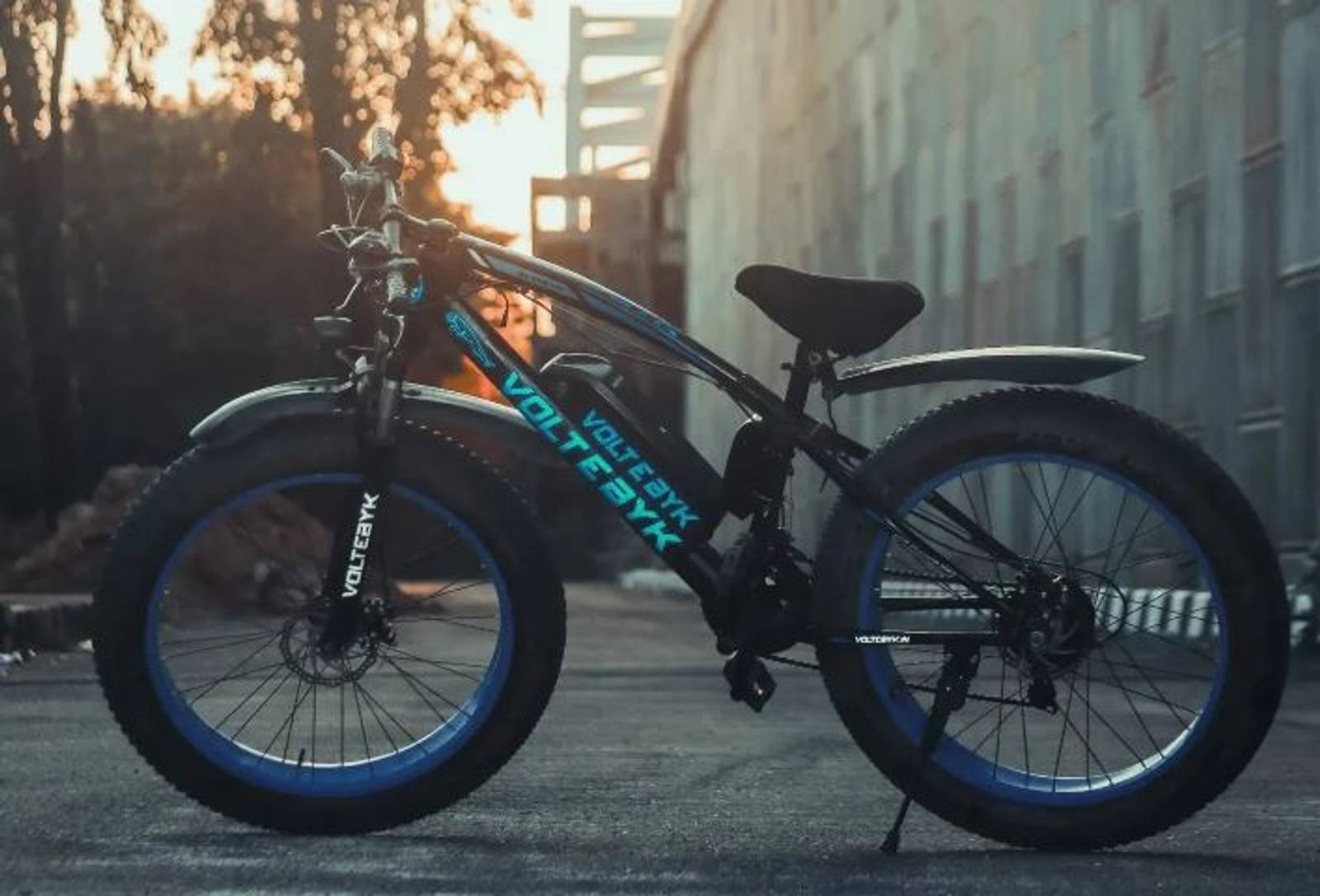 Voltebyk Jaguar electric bike customer